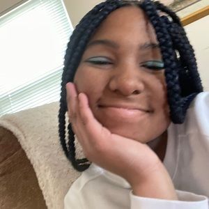 Meet your Posher, Ajanee